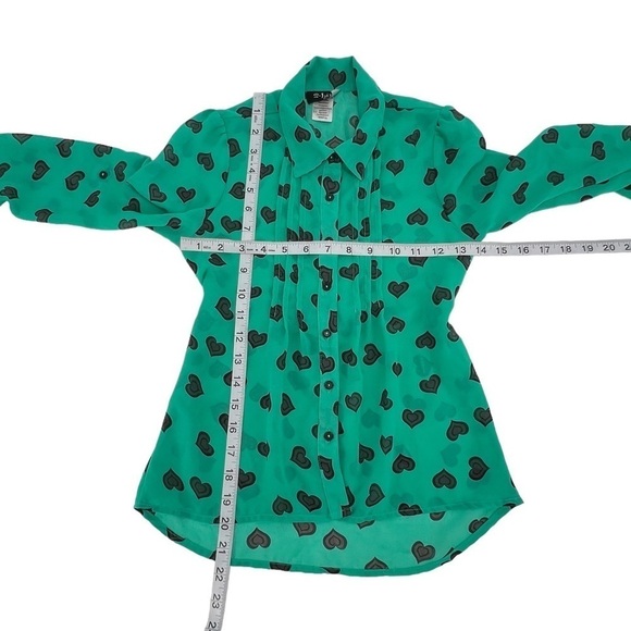 2-Hip By Wrapper Green Collared Gray Hearts Long Sleeve Blouse Size M Girl’s - Picture 4 of 4